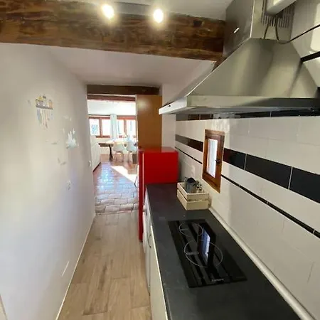 La Alcoba De La Catedral, 2-4 Pax 3º Piso